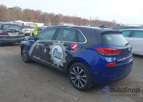 2018 Hyundai Elantra Gt z USA, uszkodzony, nr VIN KMHH35LE9JU076787